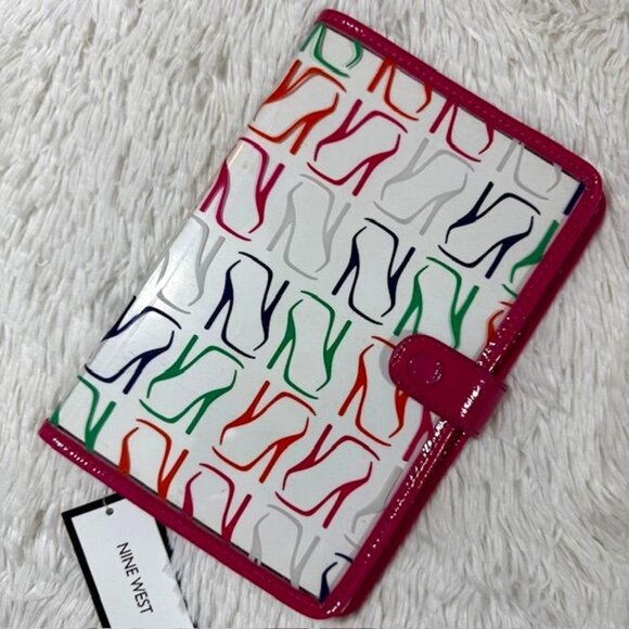 Nine West Stiletto Fuchsia Trim Snap Closure Stiletto Page Journal Planner - Picture 1 of 9